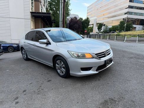Used 2014 Honda Accord LX image 6