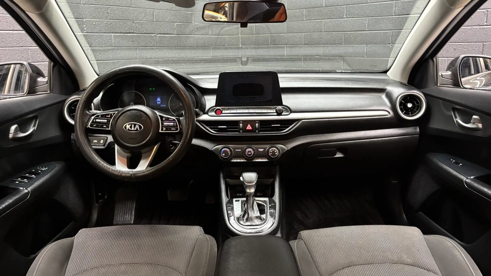 Used 2020 Kia Forte LXS FWD image 8