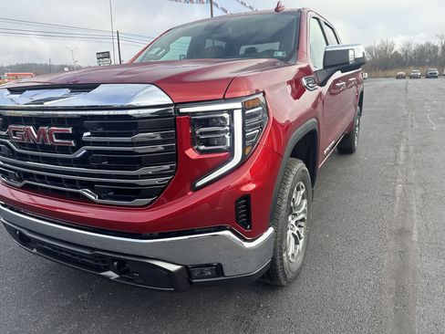 New 2026 GMC Sierra 1500 SLT image 10