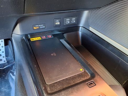 Certified 2025 Toyota Camry SE w/ Convenience Package FWD image 24