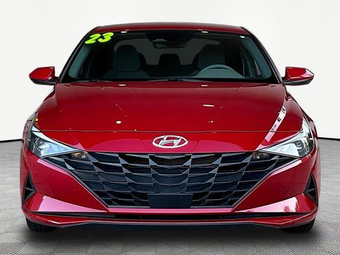 Used 2023 Hyundai Elantra SEL w/ Convenience Package FWD image 2