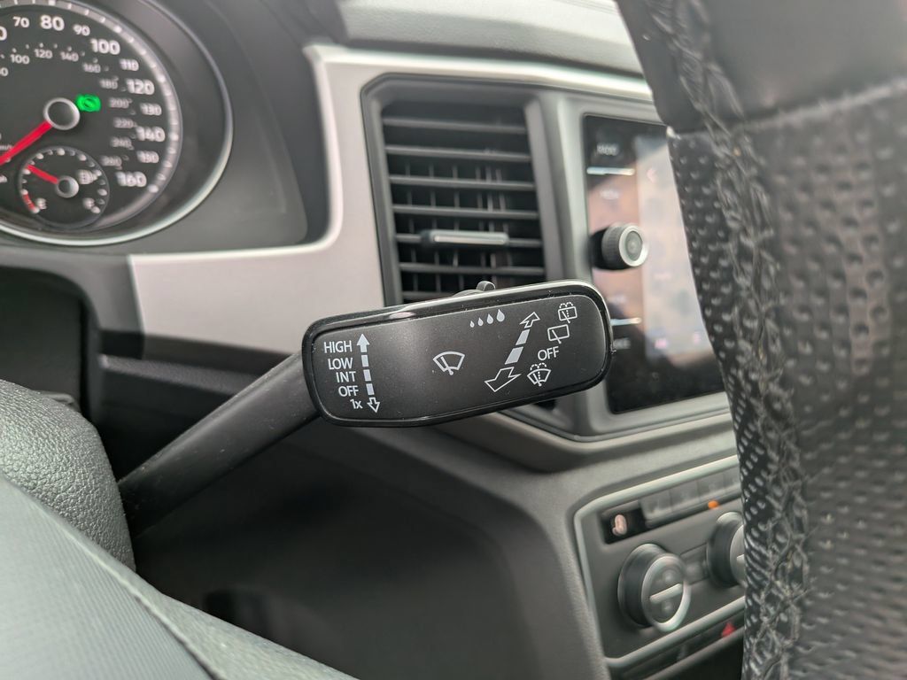 Used 2021 Volkswagen Atlas SE w/ Towing Package FWD image 32