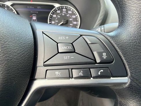 Used 2025 Nissan Sentra SV FWD image 24