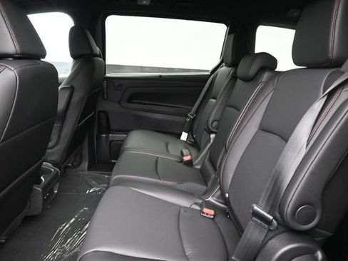 Used 2025 Honda Odyssey Sport-L image 10