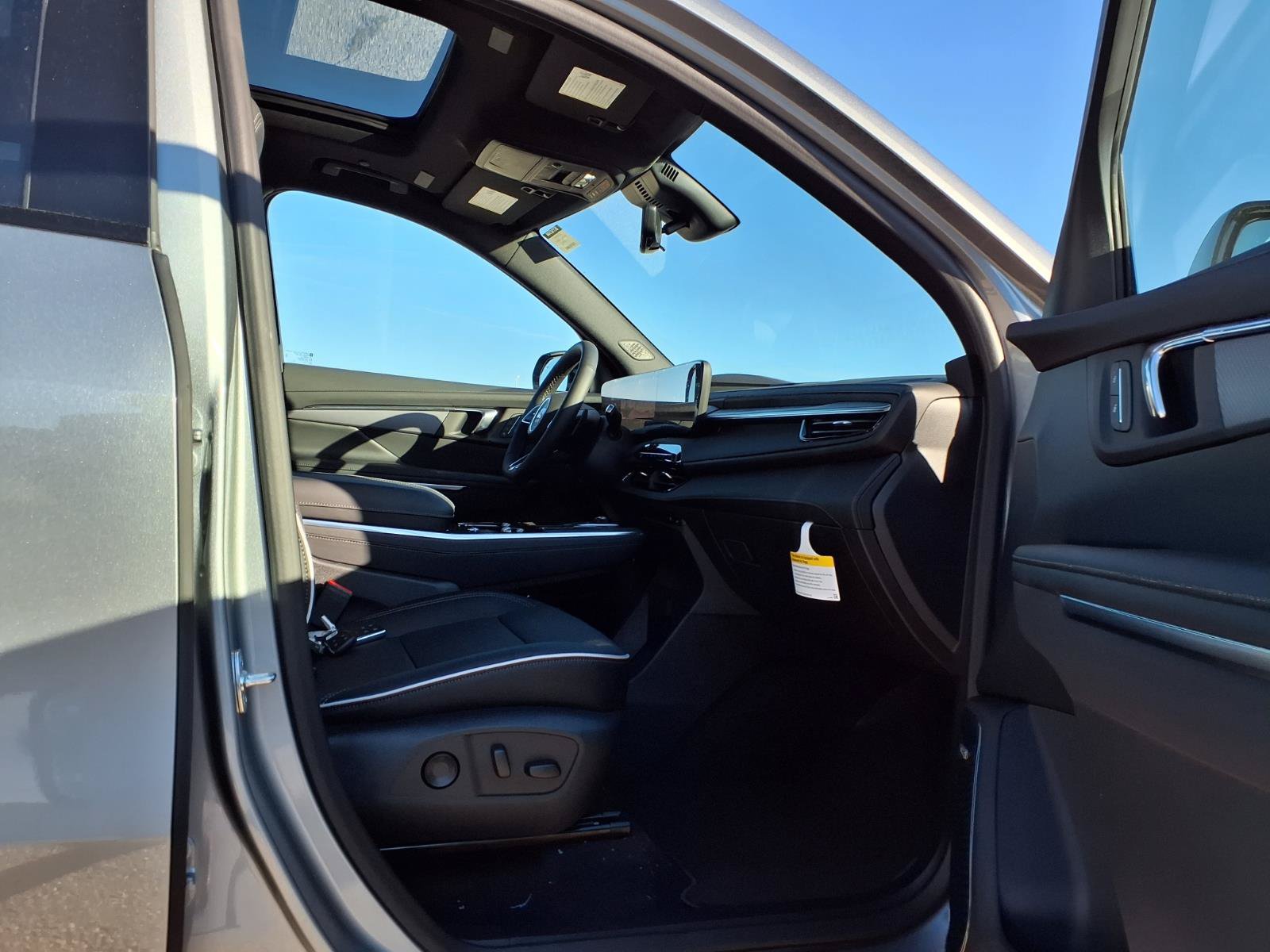 New 2027 Buick Enclave Sport Touring w/ Power Package FWD image 18