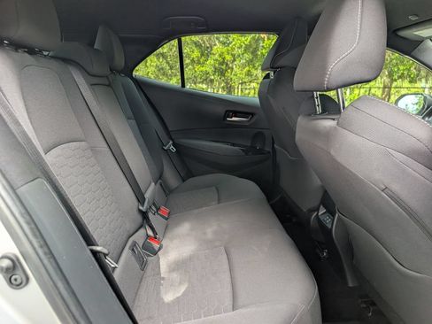 Used 2025 Toyota Corolla SE w/ SE Package FWD image 19