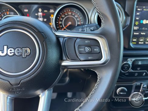 Used 2023 Jeep Gladiator Overland image 28