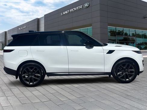 New 2026 Land Rover Range Rover Sport SE image 6