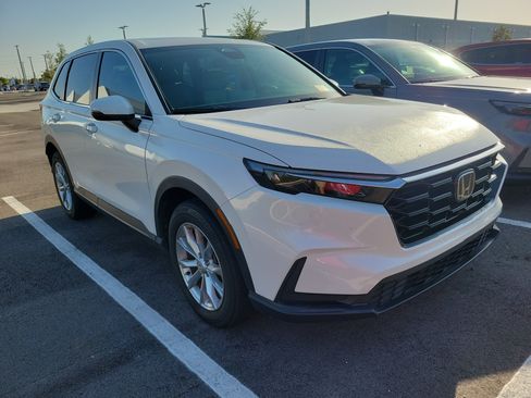 Used 2024 Honda CR-V EX image 2