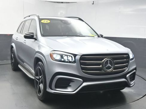 Used 2026 Mercedes-Benz GLS 450 4MATIC image 2