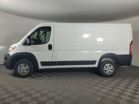 Used 2024 RAM ProMaster 2500 w/ Quick Order Package 22G SLT image 7