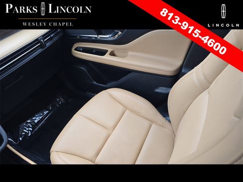 Used 2020 Lincoln Corsair Reserve image 14