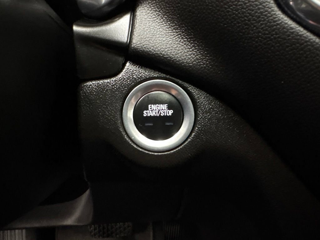 Used 2024 Chevrolet Equinox LT AWD/4WD image 23