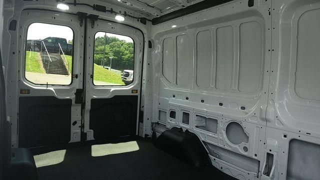 New 2026 Ford Transit 250 148 Medium Roof RWD image 6