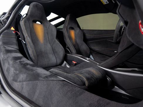 Used 2021 McLaren 765LT Coupe image 32