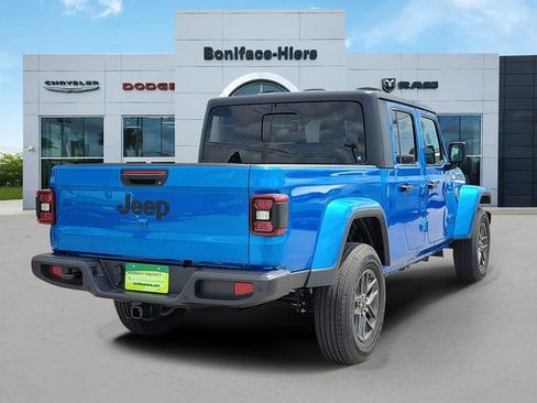 New 2025 Jeep Gladiator Sport AWD/4WD image 4