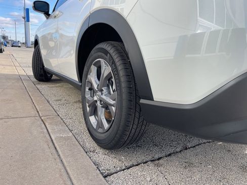 New 2026 Honda HR-V LX image 17