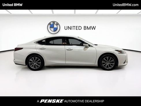 Used 2020 Lexus ES 350 w/ Accessory Package FWD image 4