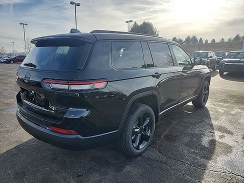 New 2025 Jeep Grand Cherokee L Limited w/ Black Appearance Package image 3
