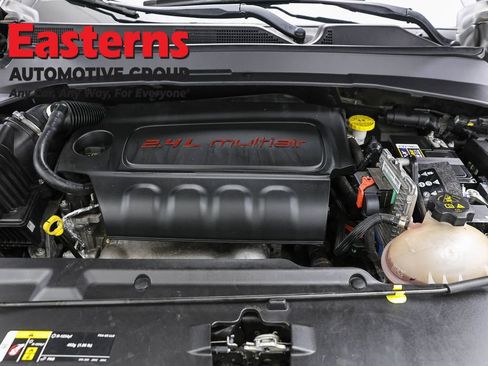 Used 2022 Jeep Compass Latitude AWD/4WD image 7