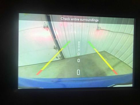 Certified 2019 Jeep Compass Latitude w/ Cold Weather Group AWD/4WD image 33