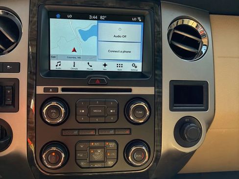 Used 2017 Ford Expedition EL Limited image 18