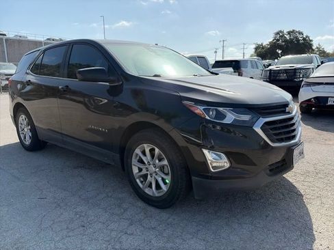 Used 2021 Chevrolet Equinox LT FWD image 1