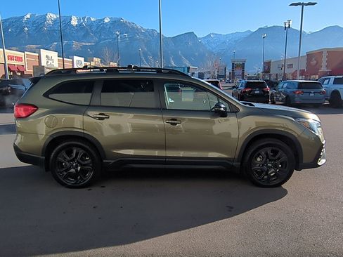 Used 2023 Subaru Ascent Onyx Edition image 2