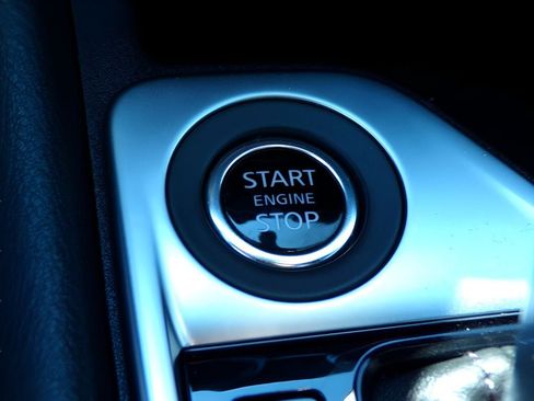 Used 2025 Nissan Sentra SV FWD image 24