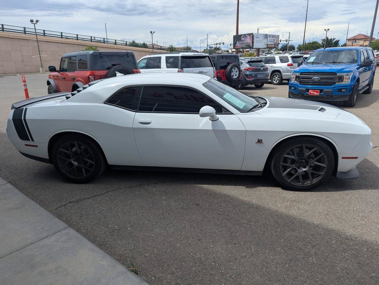 Used 2016 Dodge Challenger R/T Scat Pack RWD image 6
