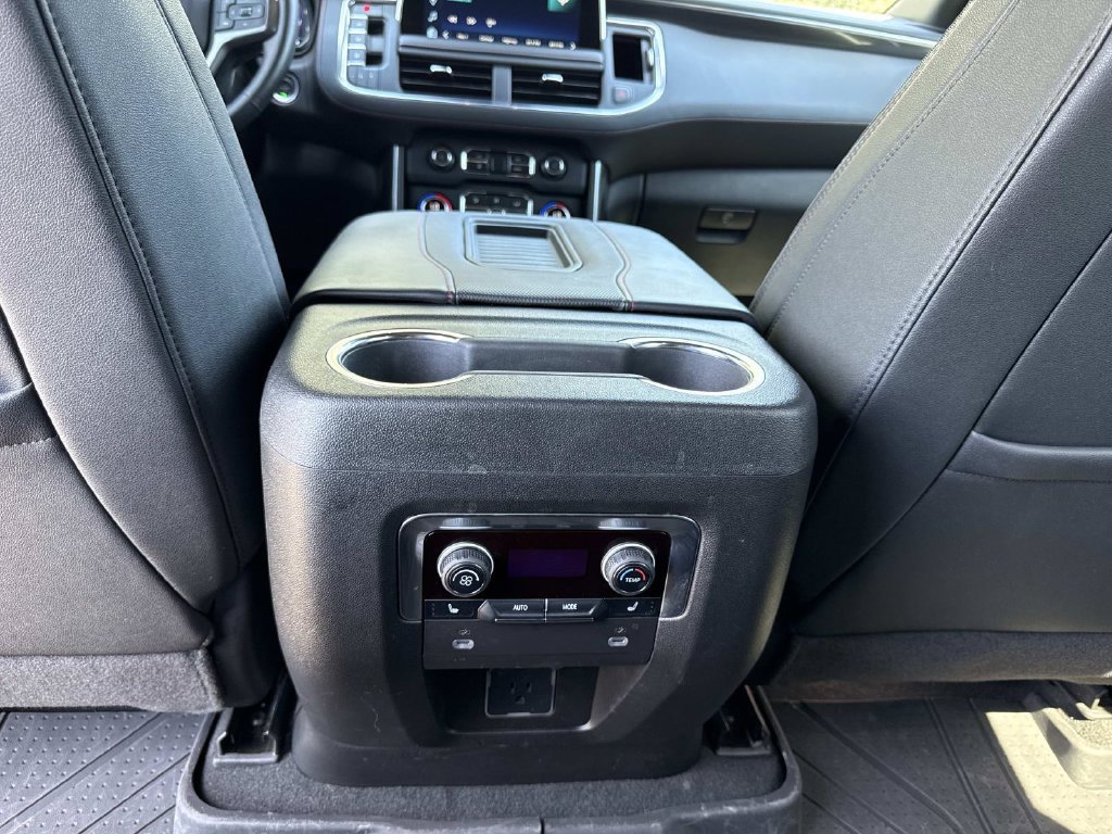 Used 2024 Chevrolet Tahoe RST w/ Luxury Package AWD/4WD image 16