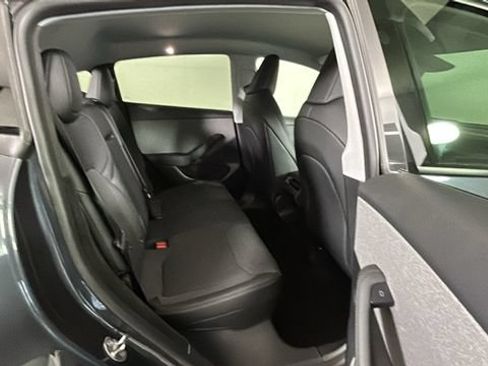 Used 2026 Tesla Model Y 2WD image 26