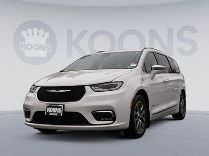 Used 2021 Chrysler Pacifica Pinnacle