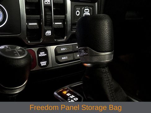 Used 2024 Jeep Wrangler Unlimited Rubicon 4xe AWD/4WD image 18