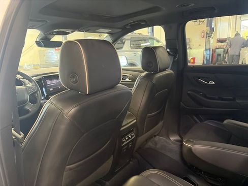 Used 2023 Chevrolet Traverse Premier w/ Redline Edition AWD/4WD image 7