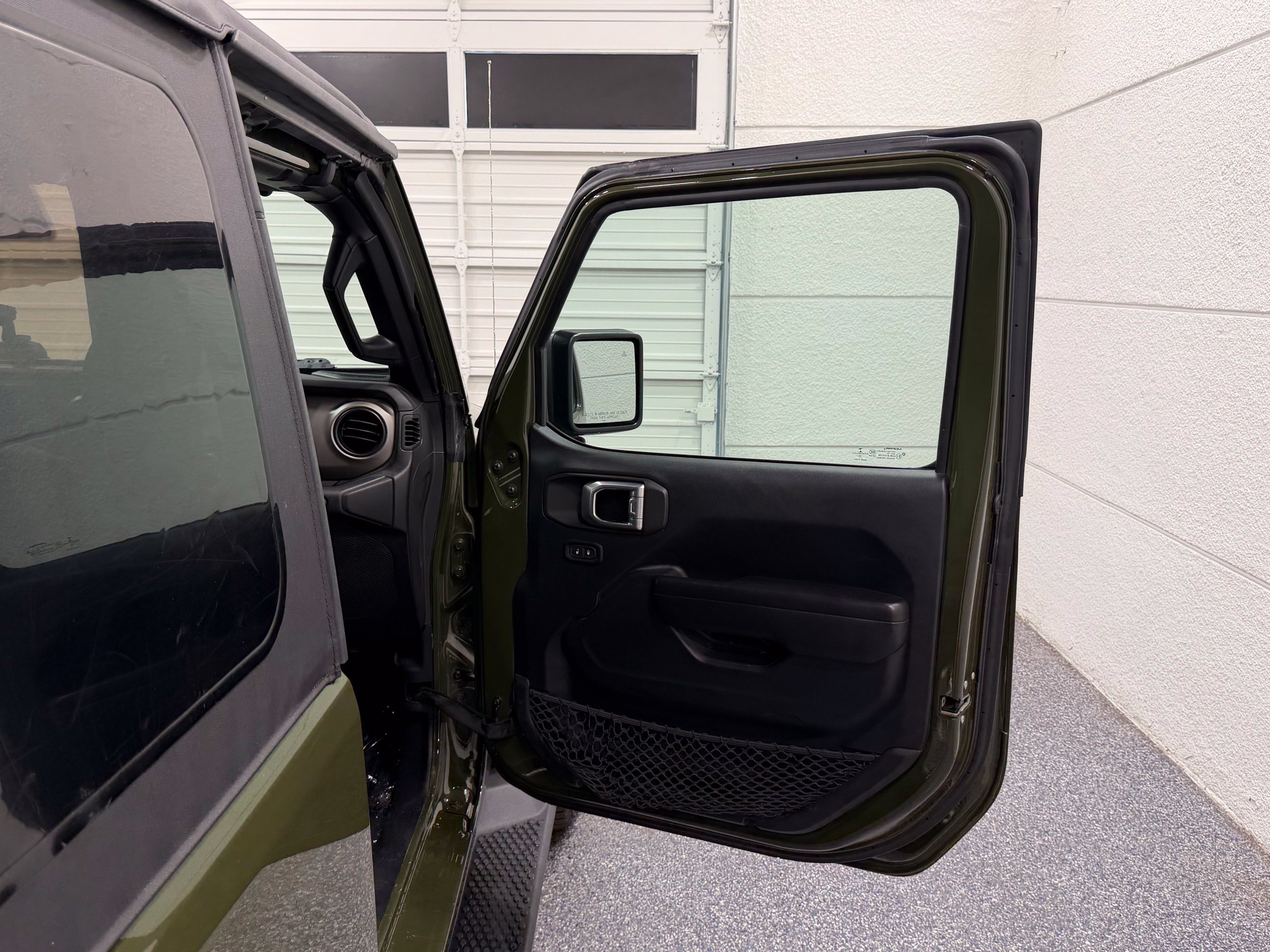Used 2021 Jeep Wrangler Sport AWD/4WD image 24