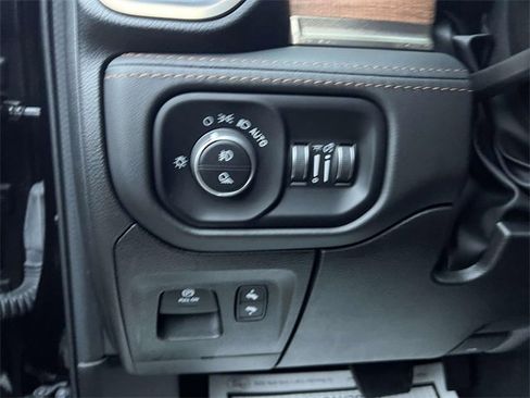 Used 2022 RAM 1500 Limited image 22