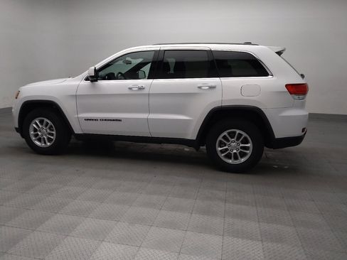 Used 2019 Jeep Grand Cherokee Laredo image 3