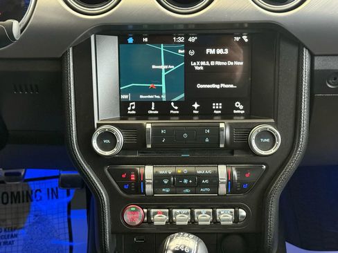 Used 2018 Ford Mustang GT Premium image 15