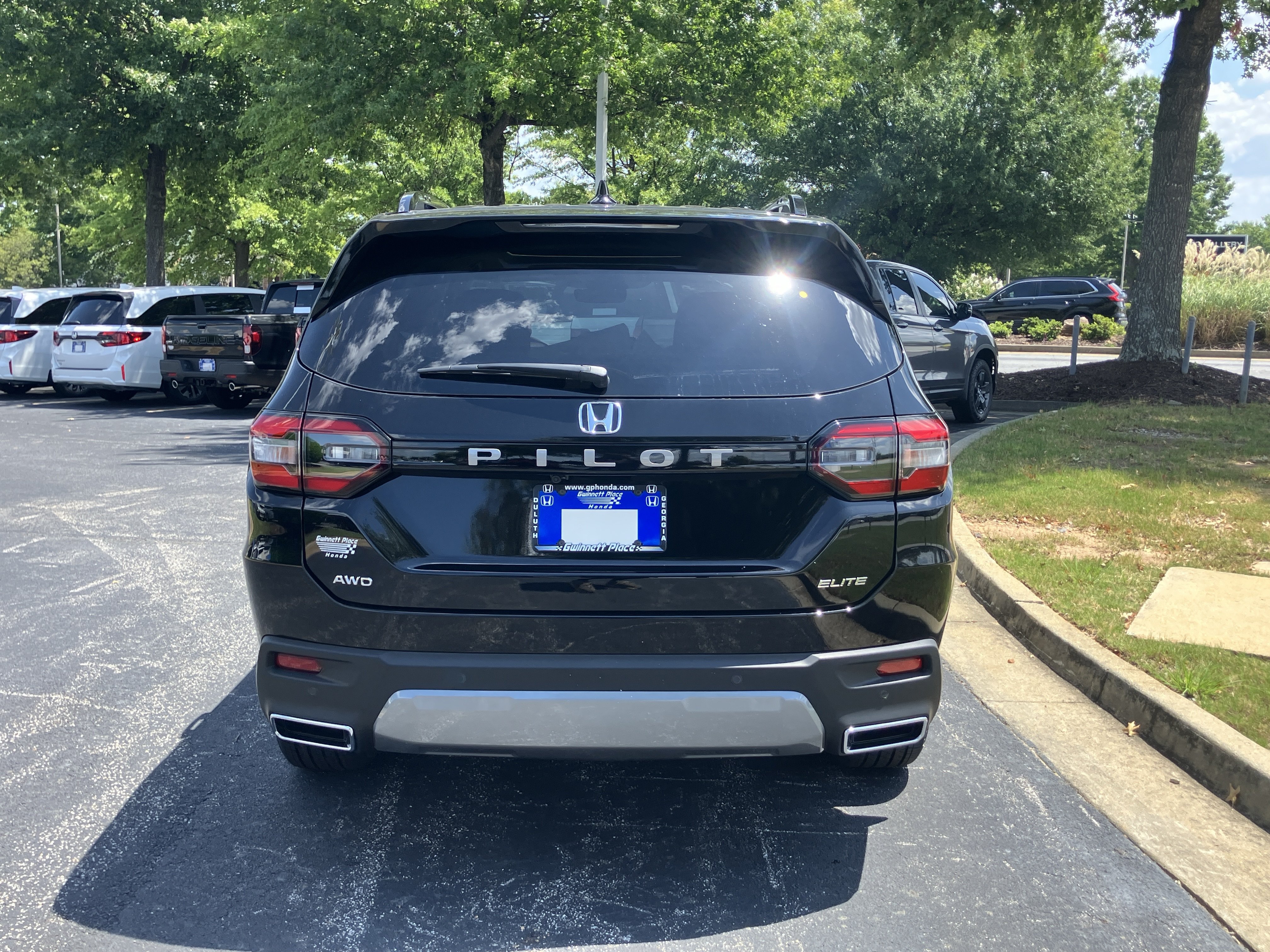 New 2026 Honda Pilot Elite image 8
