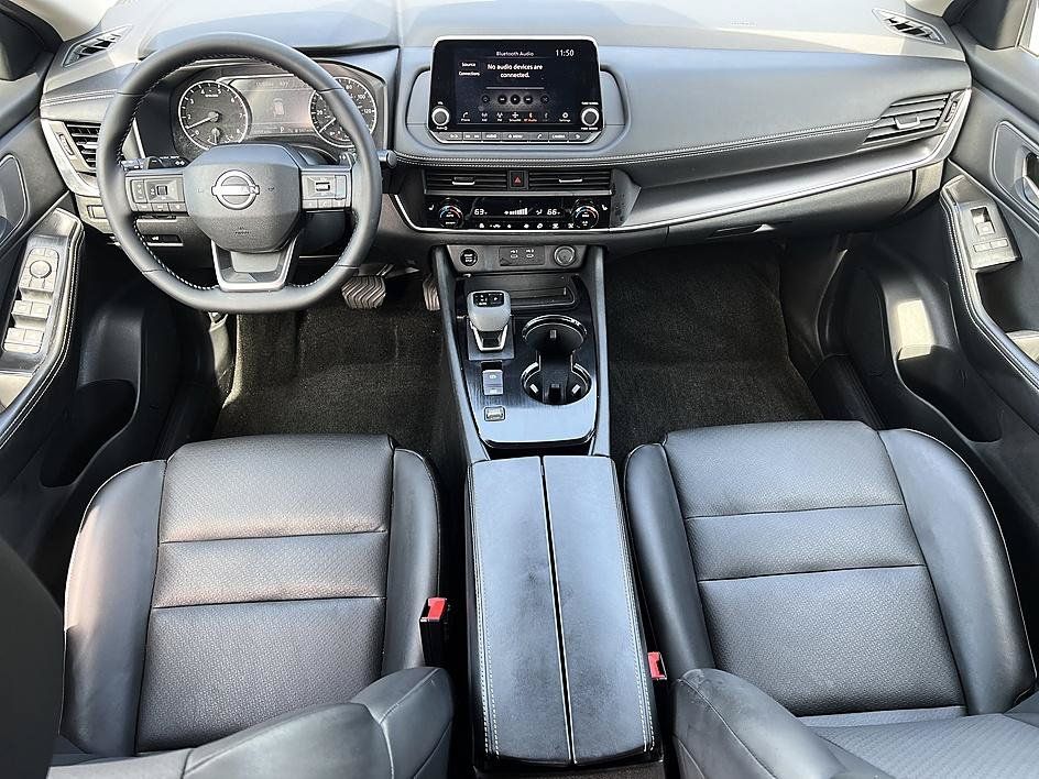 Certified 2026 Nissan Rogue SV w/ SV Premium Package FWD image 18