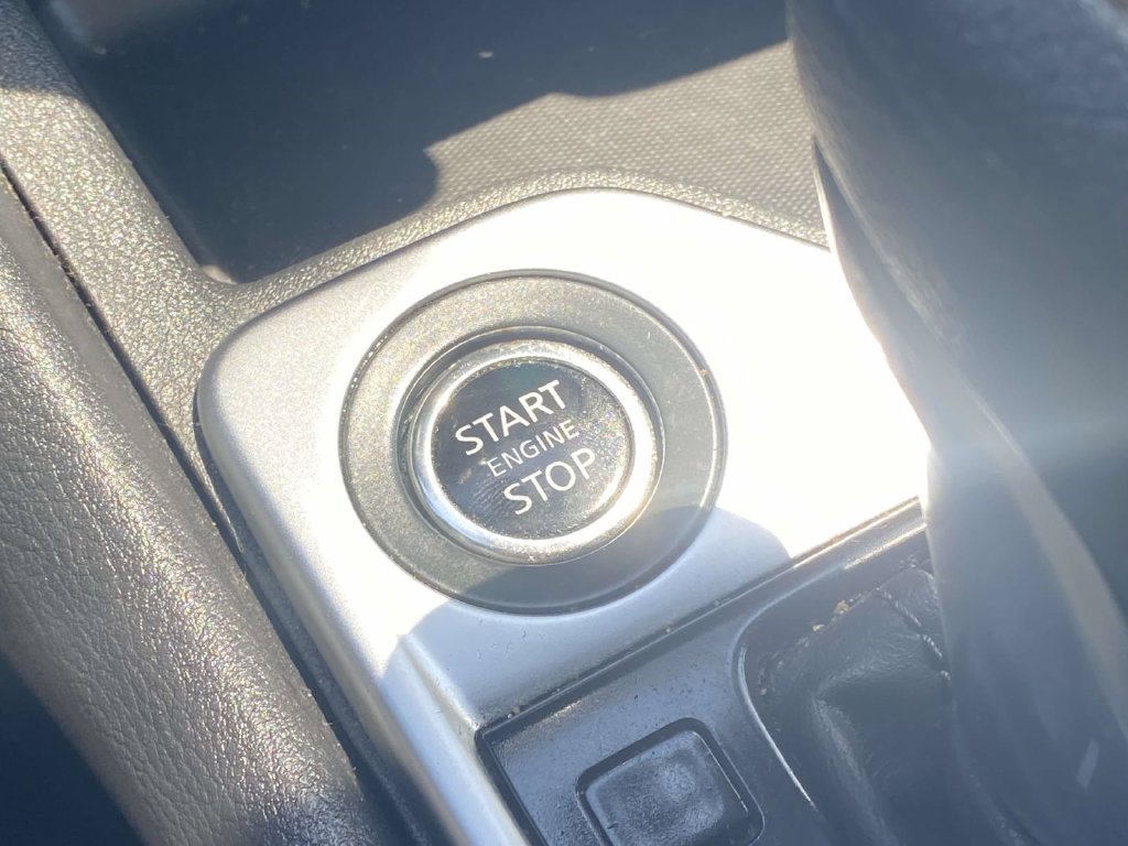 Used 2024 Nissan Sentra SV FWD image 27