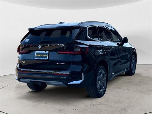Used 2025 BMW X1 xDrive28i w/ Technology Package image 7