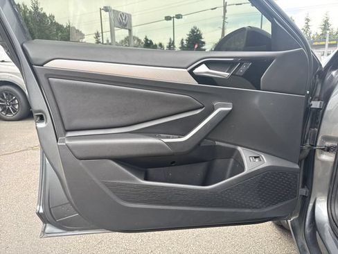 Used 2019 Volkswagen Jetta R-Line w/ R-Line Cold Weather Package FWD image 26