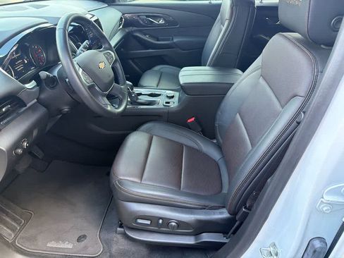 Used 2024 Chevrolet Traverse High Country FWD image 10