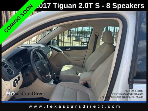 Used 2017 Volkswagen Tiguan S image 7