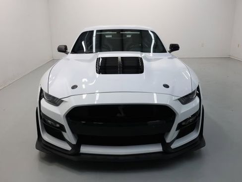 Used 2022 Ford Mustang Shelby GT500 w/ Carbon Fiber Track Pack RWD image 56