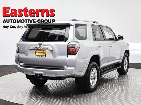 Used 2024 Toyota 4Runner SR5 AWD/4WD image 5