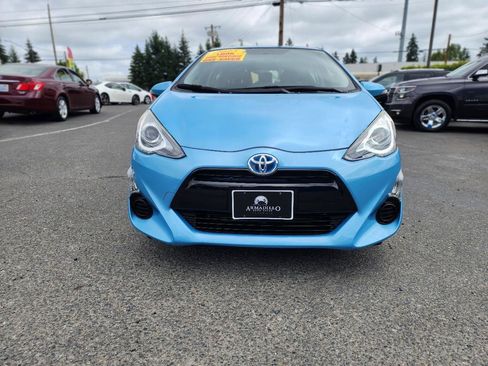 Used 2015 Toyota Prius C Two FWD image 2