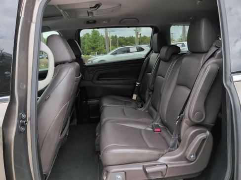 Used 2019 Honda Odyssey Elite image 14